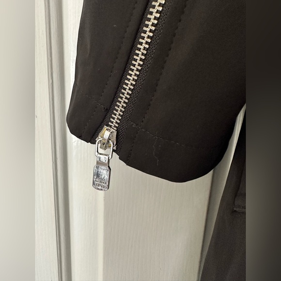 Calvin Klein
Hooded Double-Breasted Water-Resistant Trench Coat Sz 2X Pristine - Picture 8 of 12